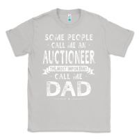 Moon Dust auctioneer dad father's day gifts father daddy men t shirt Classic Tee - artisFamous
