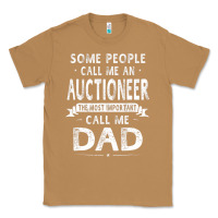 Toasted Coconut auctioneer dad father's day gifts father daddy men t shirt Classic Tee - artisFamous