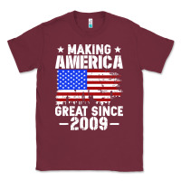 Burgundy vintage making america great since 2009 Classic Tee - artisFamous