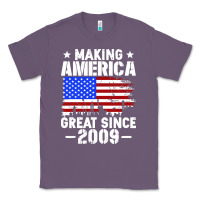 Lavender vintage making america great since 2009 Classic Tee - artisFamous