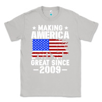 Moon Dust vintage making america great since 2009 Classic Tee - artisFamous