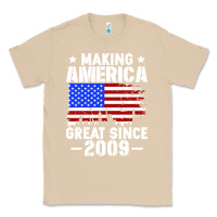 Mushroom vintage making america great since 2009 Classic Tee - artisFamous