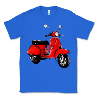 True Royal classic italian vespa scooter Classic Tee - artisFamous