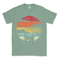 Sage cat retro vintage style Classic Tee - artisFamous