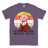 Lavender retro style technoblade merch cosplay Classic Tee - artisFamous