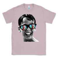 Lilac squints Classic Tee - artisFamous