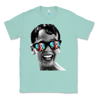 Seafoam squints Classic Tee - artisFamous