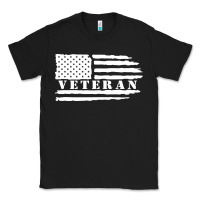 Black american veteran, patriotic american tee, army style sweatshirt Classic Tee - artisFamous