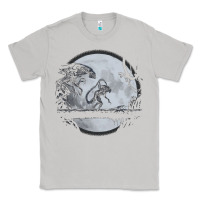 Moon Dust alien mata Classic Tee - artisFamous
