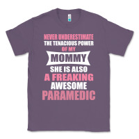Lavender never underestimate mommy paramedic Classic Tee - artisFamous