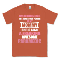 Copper never underestimate mommy paramedic Classic Tee - artisFamous
