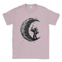 Lilac digging the moon Classic Tee - artisFamous