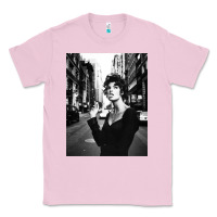 Linda Evangelista Fashion Model Classic Tee | Teevron