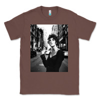 Chestnut linda evangelista fashion model Classic Tee - artisFamous