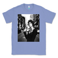 Colony Blue linda evangelista fashion model Classic Tee - artisFamous