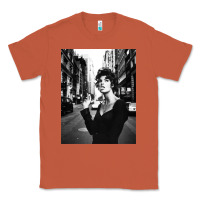 Copper linda evangelista fashion model Classic Tee - artisFamous