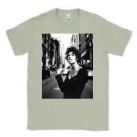 Matcha linda evangelista fashion model Classic Tee - artisFamous