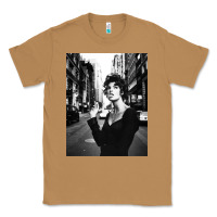 Toasted Coconut linda evangelista fashion model Classic Tee - artisFamous