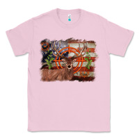 Bubblegum Pink deer hunting target american flag  background Classic Tee - BarkalooDesign