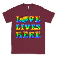 Burgundy Western Love Lives Here Classic Tee - BundleAndBundleShop
