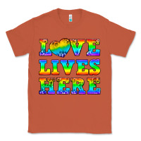 Copper Western Love Lives Here Classic Tee - BundleAndBundleShop
