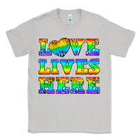 Moon Dust Western Love Lives Here Classic Tee - BundleAndBundleShop