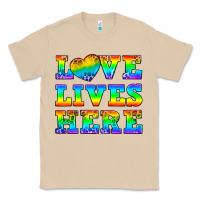 Mushroom Western Love Lives Here Classic Tee - BundleAndBundleShop