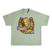 Oil Green cowgirl horseshoe Urban Heavy Tee - RacoonDesign