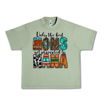 Oil Green only the best moms get promoted to nana Urban Heavy Tee - RacoonDesign