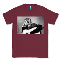 Burgundy kurt smoking Classic Tee - linhVisuals