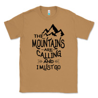 Toasted Coconut the mountains are calling and i must go   black Classic Tee - linhVisuals