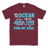 Burgundy into the ocean i go to find my soul Classic Tee - linhVisuals