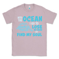 Lilac into the ocean i go to find my soul Classic Tee - linhVisuals