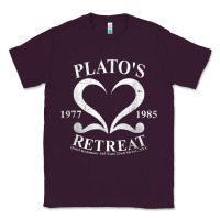 Plum plato retreat club vintage retro nyc t shirt Classic Tee - linhVisuals
