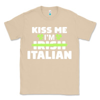 Mushroom kiss me im italian t  shirt kiss me i'm irish italian patriotic st pat Classic Tee - linhVisuals
