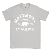 Moon Dust womens new river gorge national park bear west virginia nature v neck Classic Tee - linhVisuals