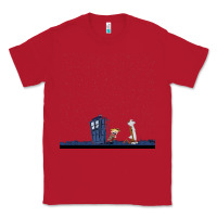 Red newcalvin and hobbes night star tardis Classic Tee - linhVisuals