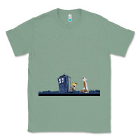 Sage newcalvin and hobbes night star tardis Classic Tee - linhVisuals