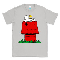 Moon Dust peanuts the doghouse Classic Tee - linhVisuals