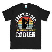 Black arborist dad tree climber logger woodworker chainsaw mens t shirt Classic Tee - linhVisuals