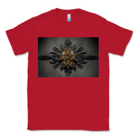 Red kamelot Classic Tee - linhVisuals