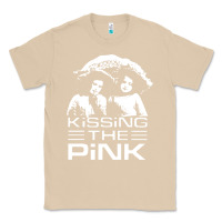 Mushroom gift for men kissing the pink Classic Tee - linhVisuals
