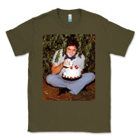 Army Green johnny cash eating cake in a bush Classic Tee - linhVisuals