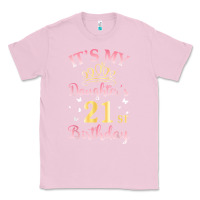 Bubblegum Pink it's my daughter's 21st birthday happy to her mommy daddy t shirt Classic Tee - linhVisuals