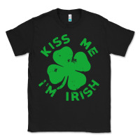 Black kiss me im irish funny saint patrick day womens Classic Tee - linhVisuals