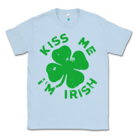 Dusty Blue kiss me im irish funny saint patrick day womens Classic Tee - linhVisuals