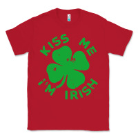Red kiss me im irish funny saint patrick day womens Classic Tee - linhVisuals