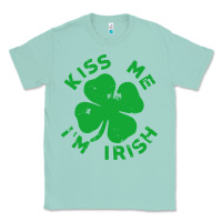 Seafoam kiss me im irish funny saint patrick day womens Classic Tee - linhVisuals