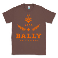 Chestnut bally Classic Tee - linhVisuals