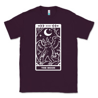 Plum mothman   the moon Classic Tee - linhVisuals